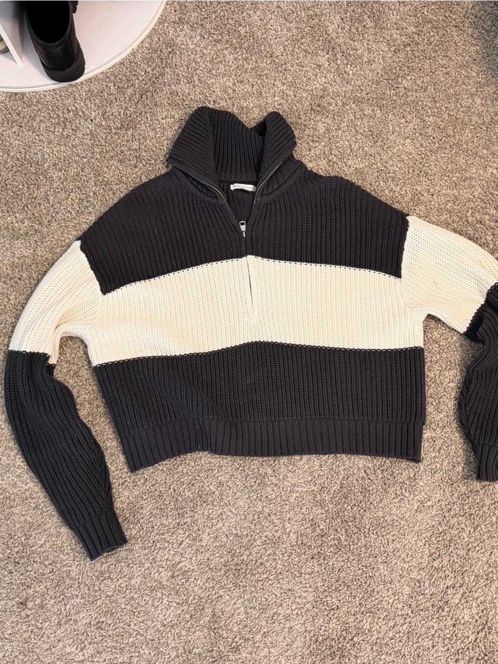 American Rag Black & Cream Colorblock Ribbed Zip Sweater